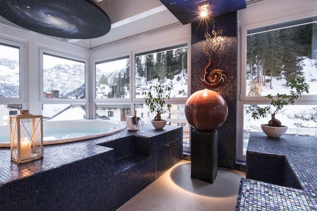 Posthotel Holiday Villa Arosa Esterno foto