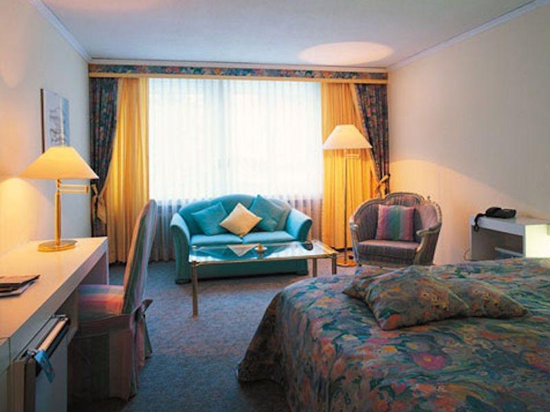 Posthotel Holiday Villa Arosa Esterno foto